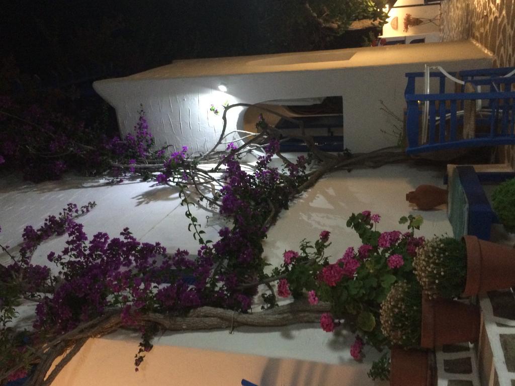 Pelagos Studios Parikia  Exterior photo