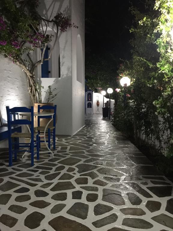 Pelagos Studios Parikia  Exterior photo